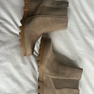 Sorel Chelsea Wedge Boots with Chunky Sole